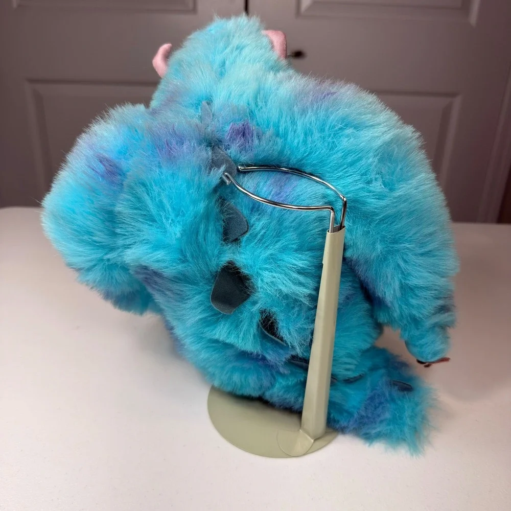 Vintage 2001 Hasbro Monsters Inc Sulley Plush with Scream Canister 13